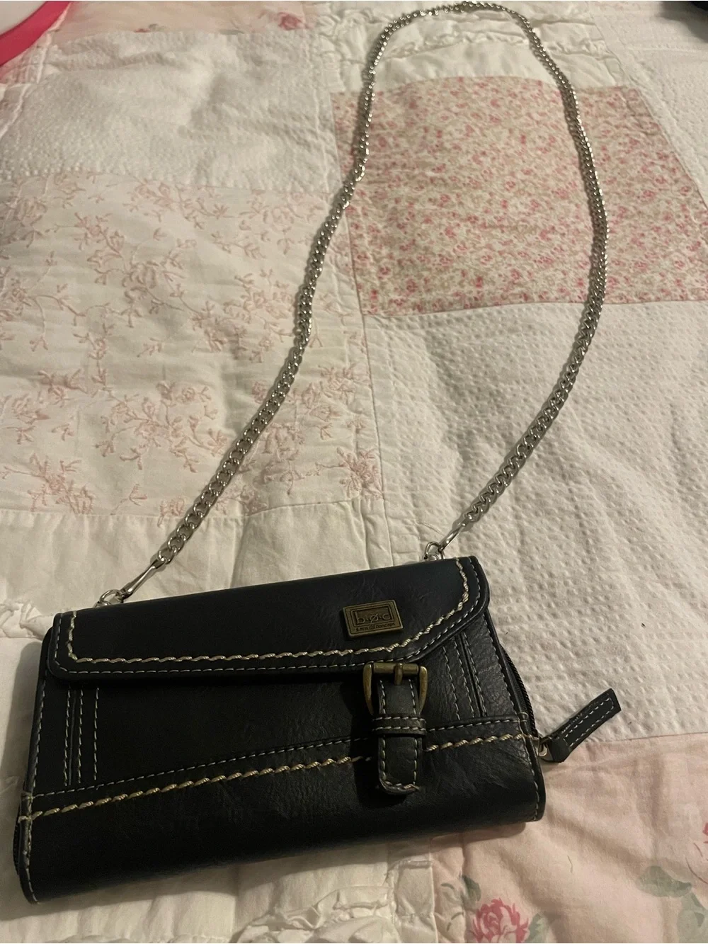 Born Concepts wallet on a chain